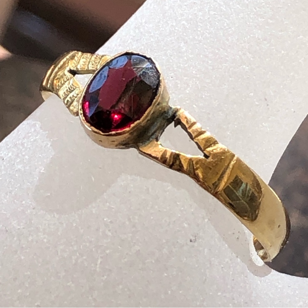 Antique 14k Yellow Gold Rhodolite Garnet Ring